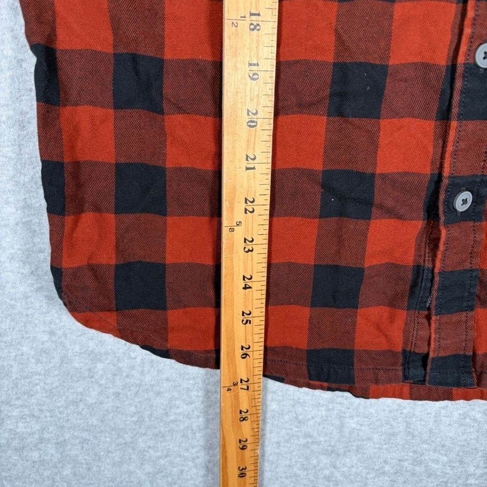 Stio Button-Up Shirt Men's Medium Red Black Plaid Lightweight Flannel - Picture 5 of 9